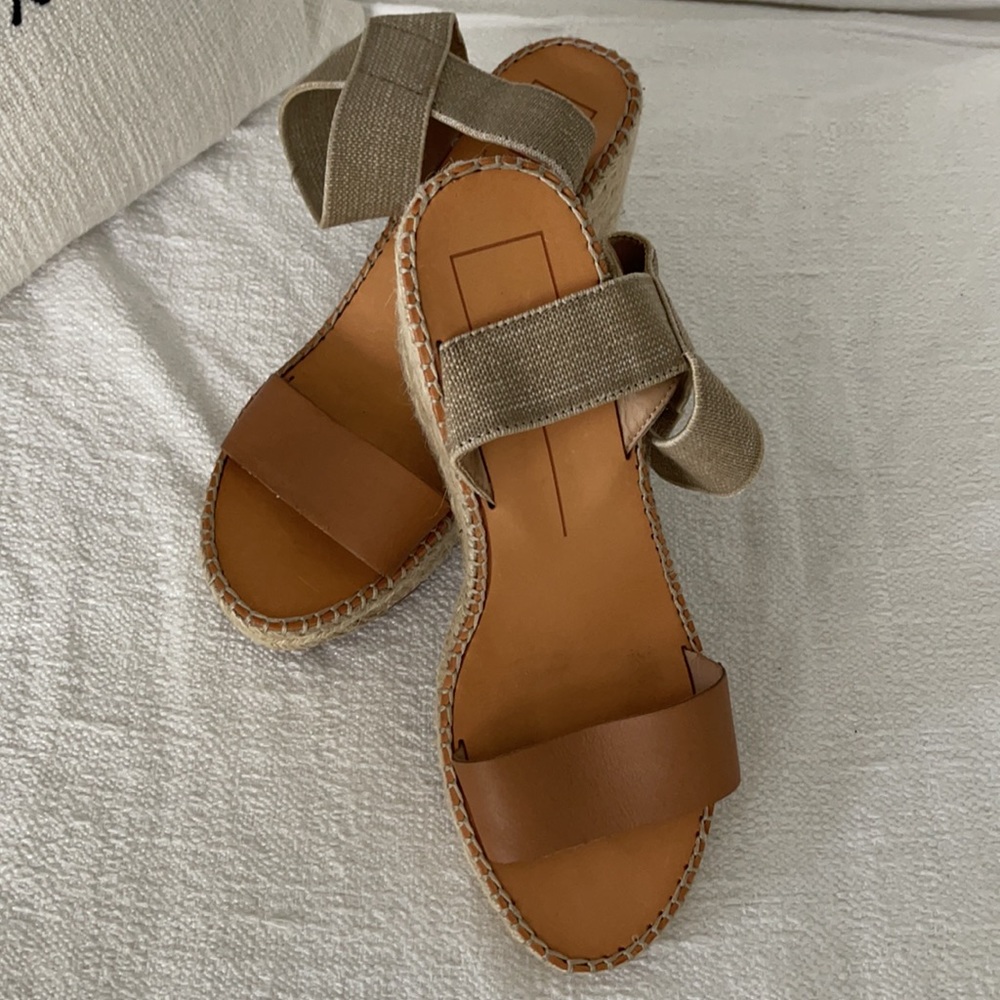 Dolce Vita Leather Platform Sandals - Picture 2 of 5